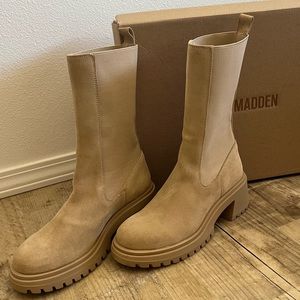 Steve Madden Hesitant Chelsea Boots